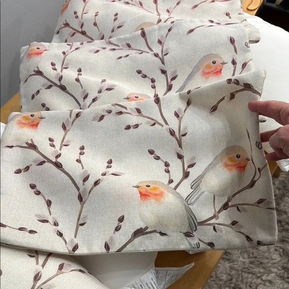 2-PIECE-SET ACCENT PILLOWS BIRDS BRANCHES & BUDS WITH NEW UTOPIA PILLOW-INSERTS - Picture 9 of 14